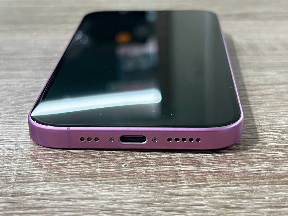 iPhone 16 256 GB 100% Battery