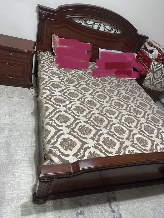 Спальный гарнитур