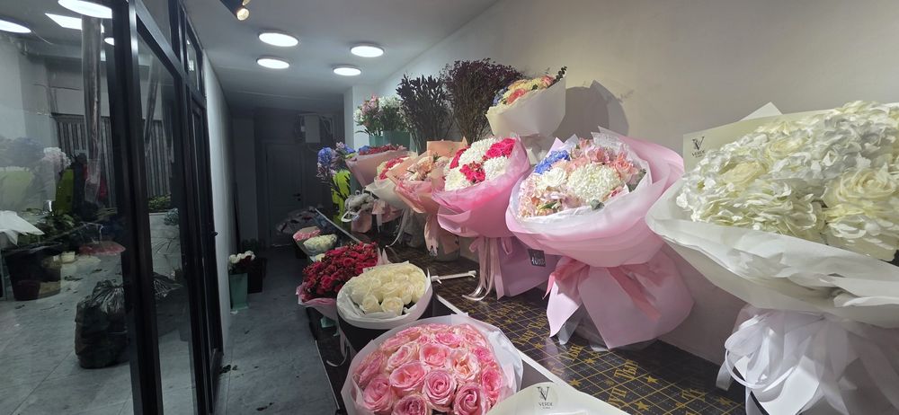 Продаётся готовый цветочный бизнес.