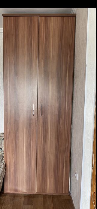 Продам шкаф плательный