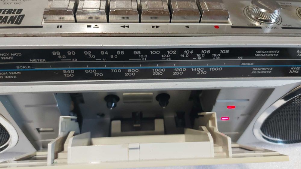 Sanyo M7150LU Stereo Radio Cassette Recorder