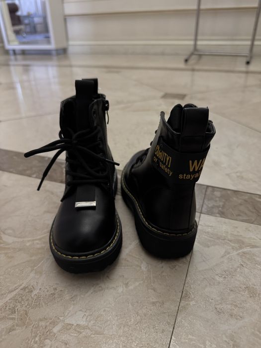 Ботинки на девочку