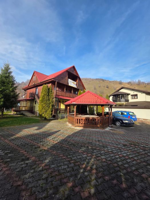 Pensiune/cabană/Investitie de vanzare Moieciu de Jos Brasov
