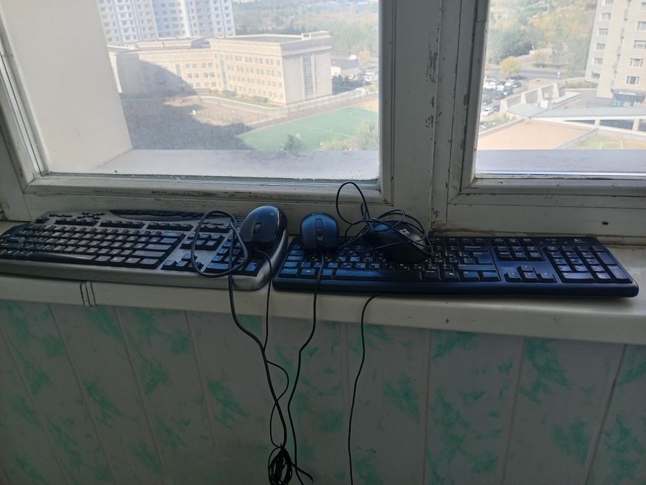 Монитор PHILIPS g