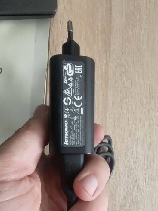 Lenovo ADL40DWCG 20v-2A, 5,2v-4a