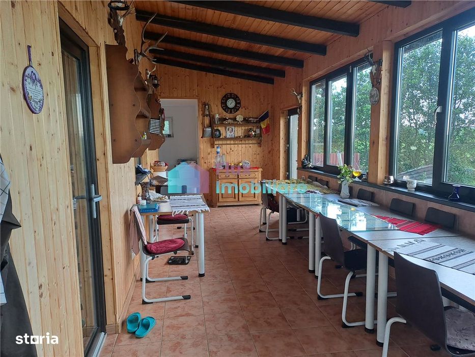 Casa cu teren si doua pastravarii in Fantana Mare