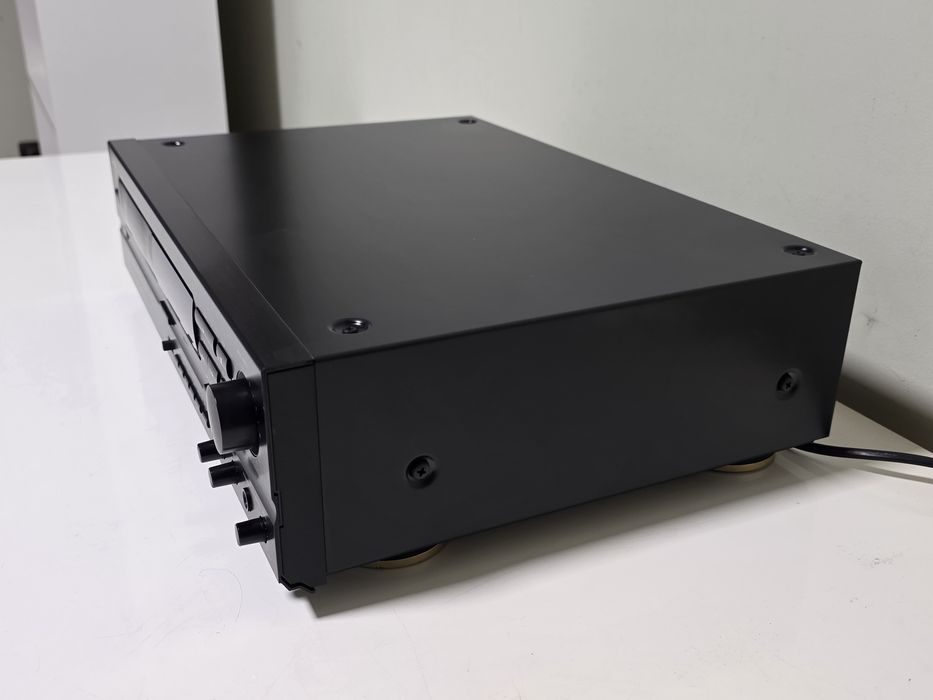 Стерео касетен дек Denon DRS-640 – Хоризонтално зареждане (CD тип)