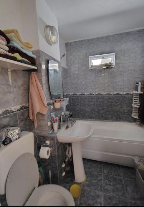 Apartament 3 camere navodai