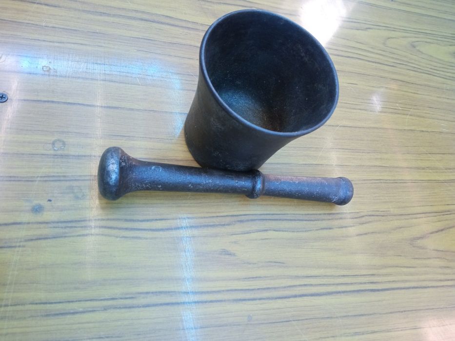 Ступа старинная железная