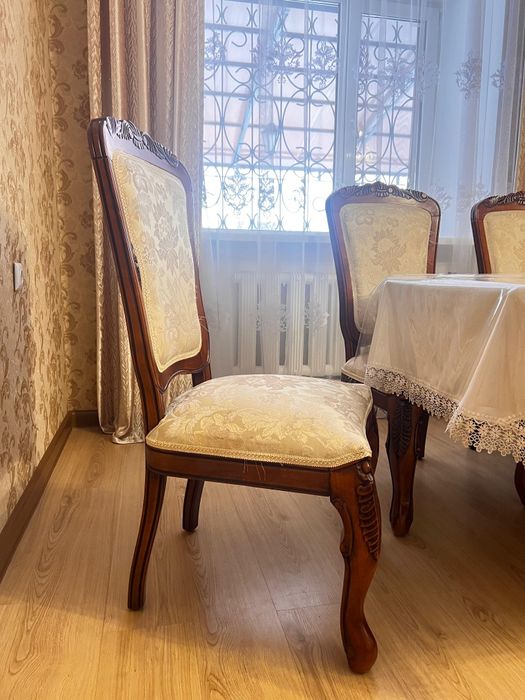 Продам гарнитур в гостиную