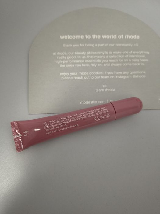 Гланц за устни Rhode