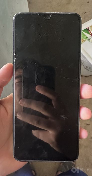 Redmi 14 C srochnaga sotiladi
