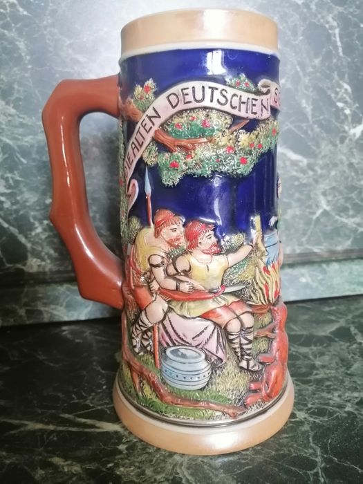 Пивная керамическая кружка