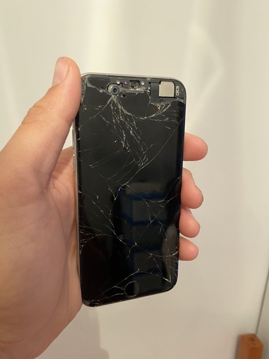 Продается айфон 6