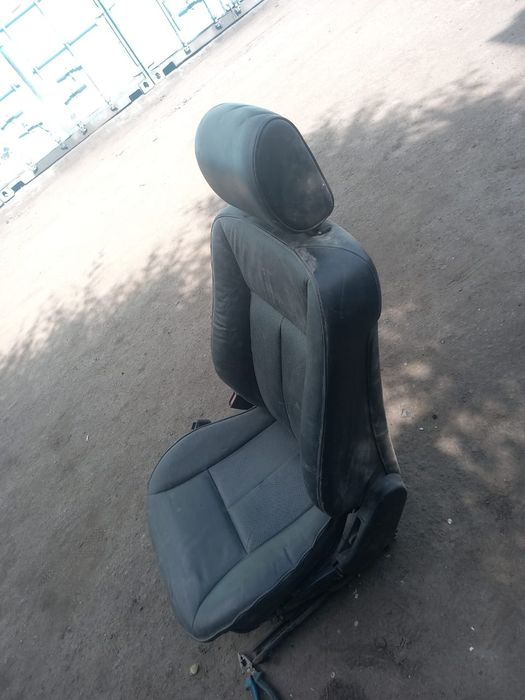 Продам запчасти на мерседес