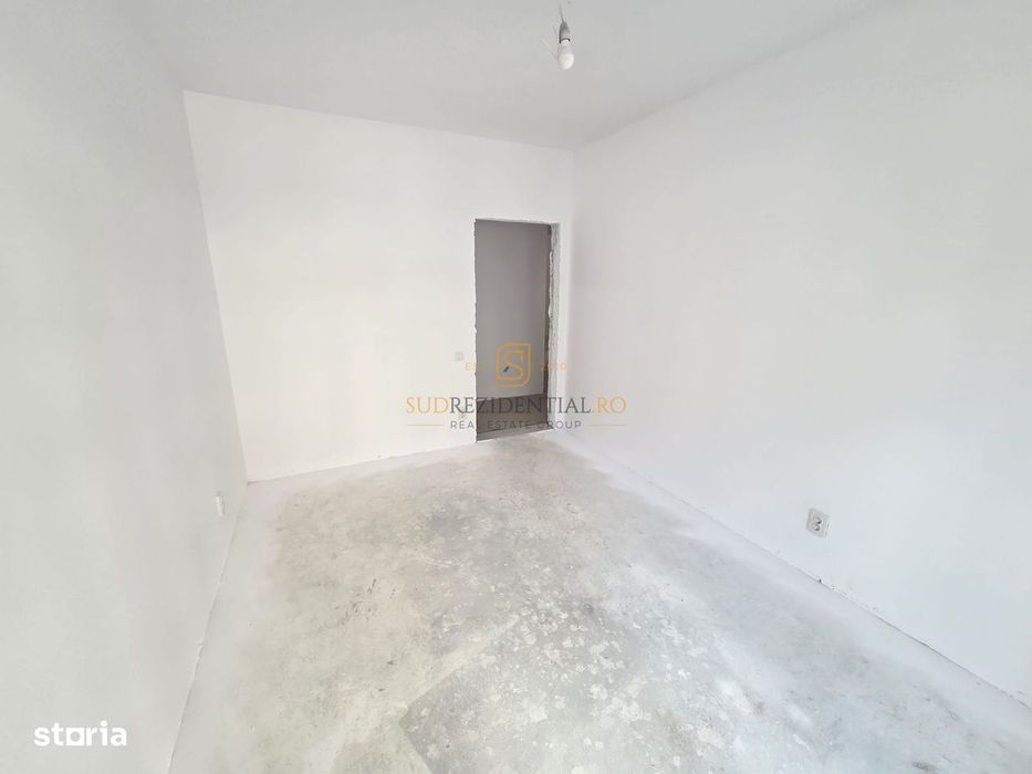 Apartament 3 camere cu curte proprie, aproape de metrou Berceni