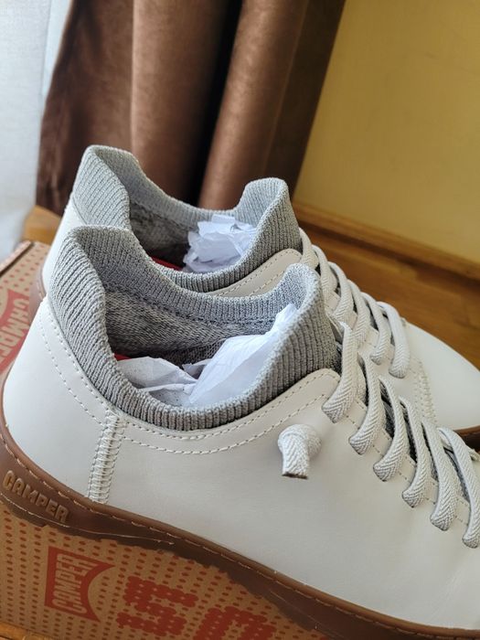 Camper femei 37 superbi