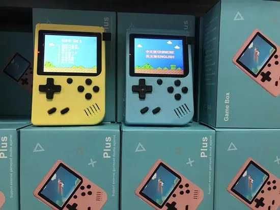 Ретро преносима игрова конзола, Roffie 500 игри 2.8"екран