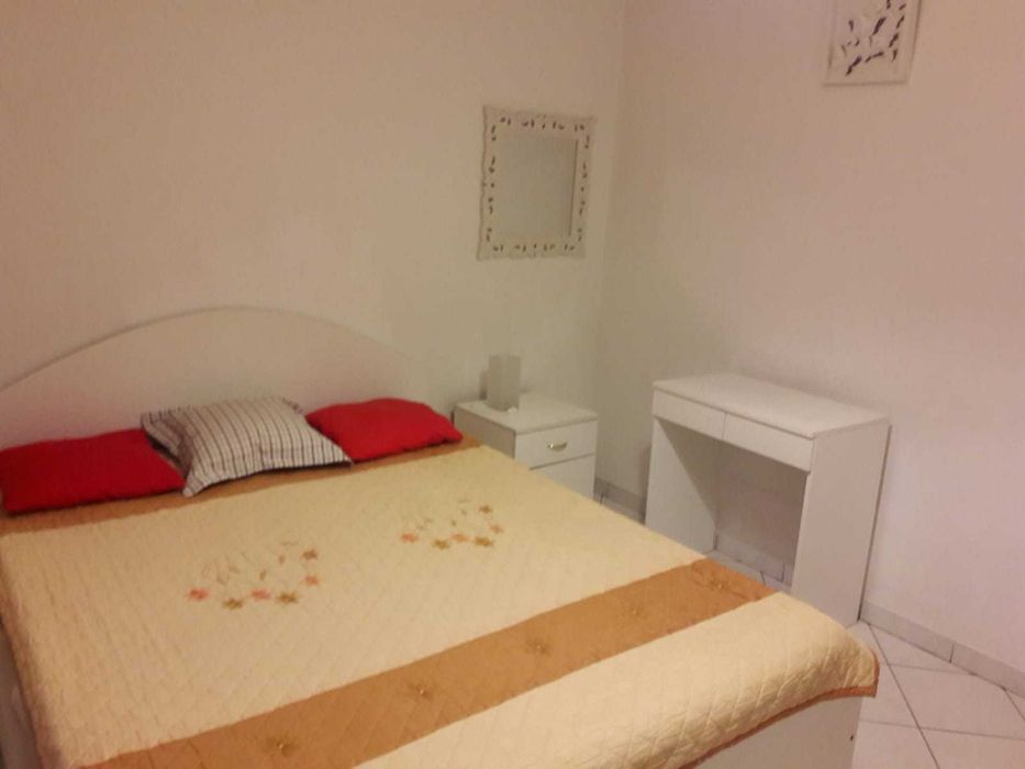 Proprietar, închiriez ap.2 camere 65 mp, cartier Aviatiei, str. Smaranda Brăescu