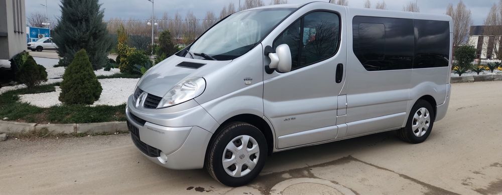 Renault Trafic 8+1 locuri