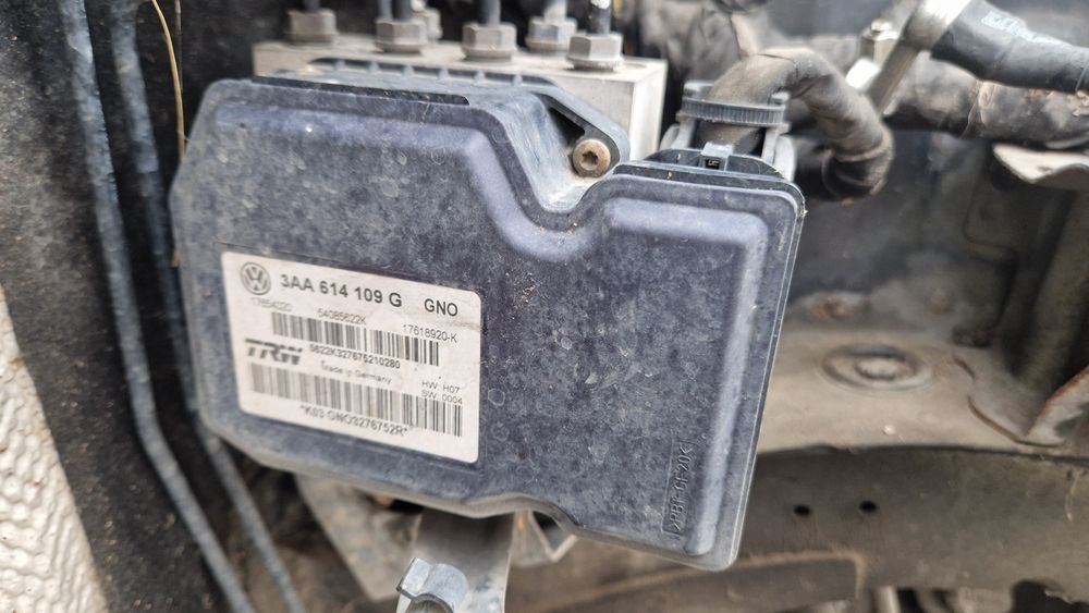 Pompa ABS Vw Passat B7 2.0d, cod 3aa614109g