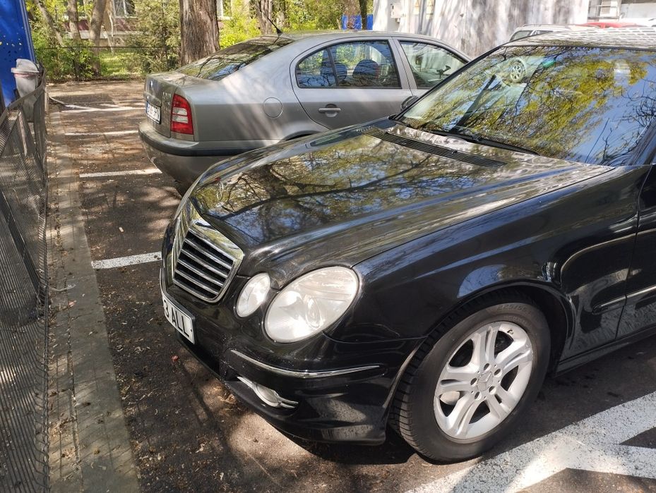 Urgent Vând Mercedes E-clase