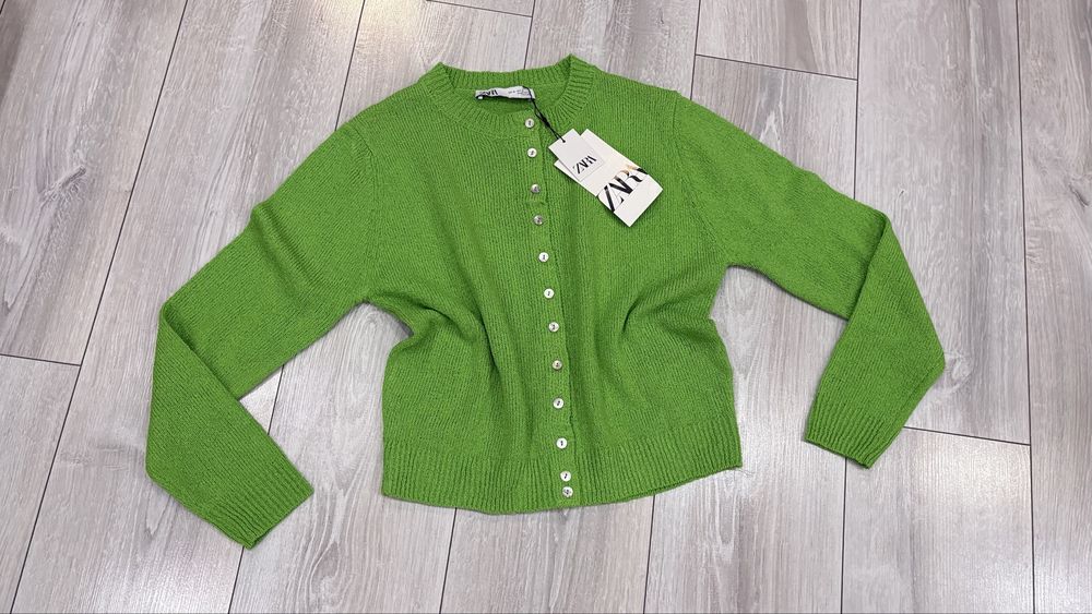 Свежа зелена жилетка Zara