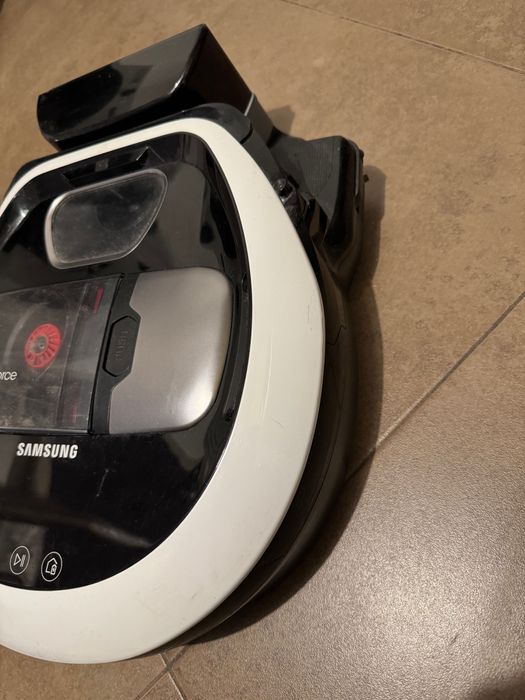 Робот прахосмукачка Samsung VR7000 CycloneForce