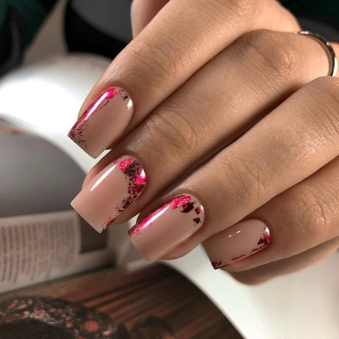 Обучающие курсы по маникюру