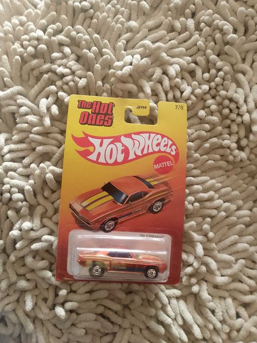 Hot wheels the hot ones