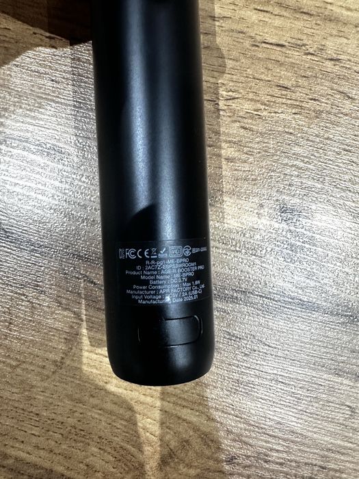 Массажер Medicube Age-R Booster Pro