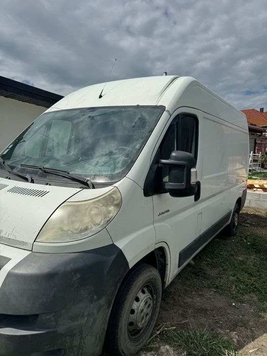 Vand  peugeot in stare buna