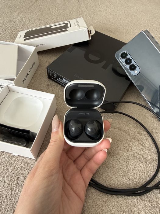 Samsung Galaxy Z Fold 4