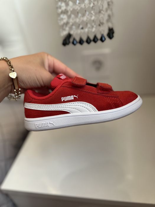 Червени велурени Puma