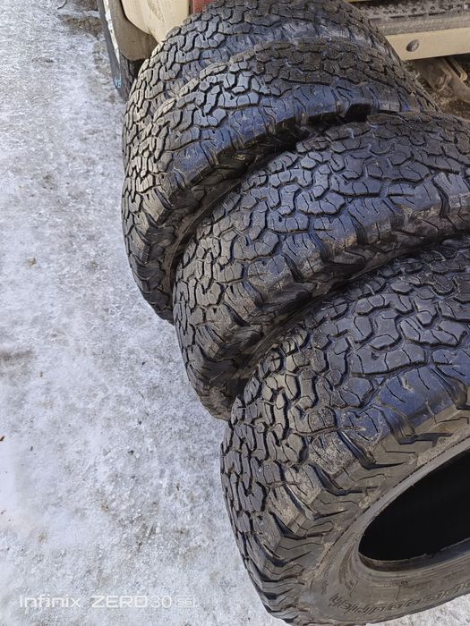 Продам шины на внедорожник