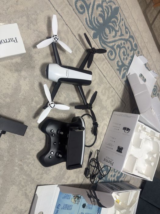 Parrot bebop 2 FPV drone