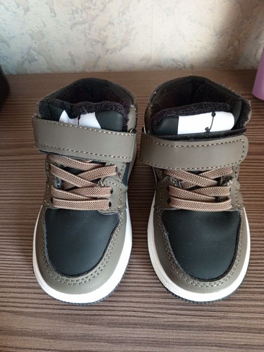 Продам демисезонные