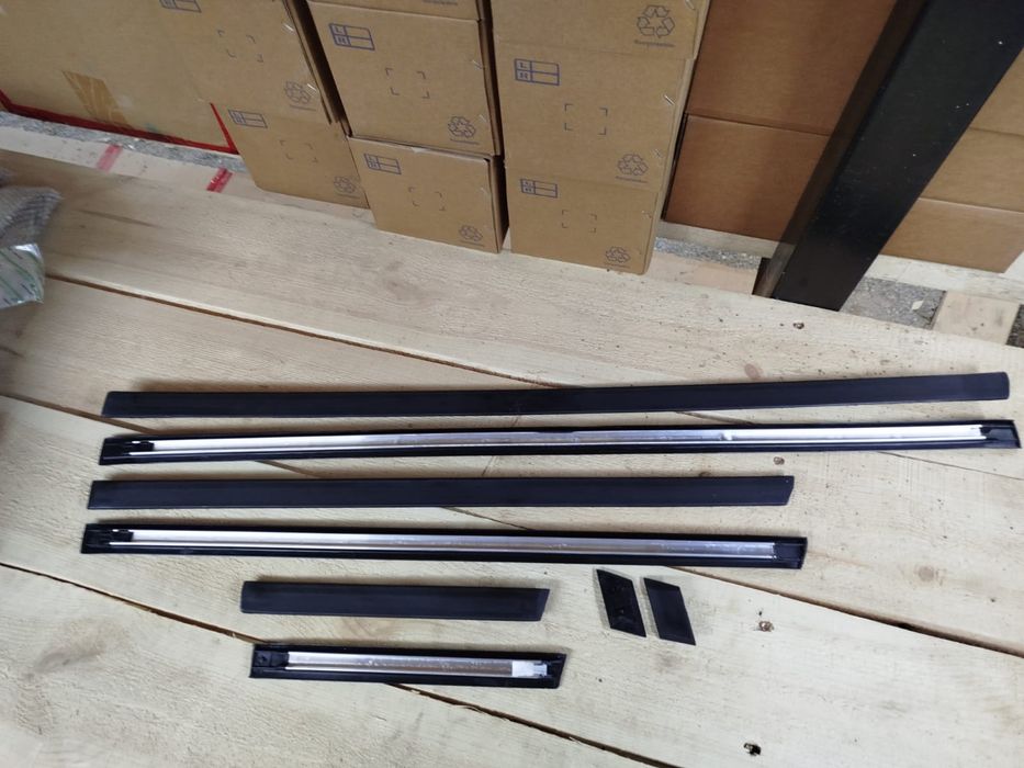 БМВ Е34/BMW E34 молдинги на двери комплект
