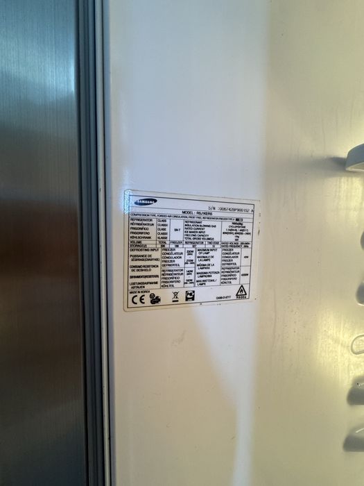 Продам холодильник