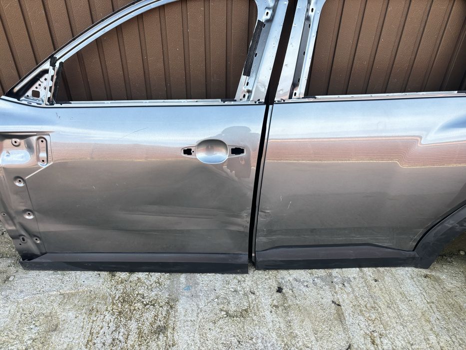 Usa stanga fata dacia duster 3