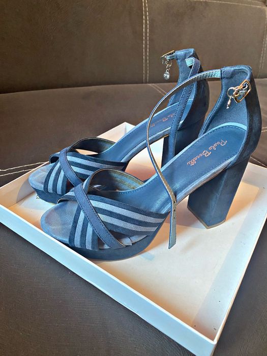 Сандали, 37 номер