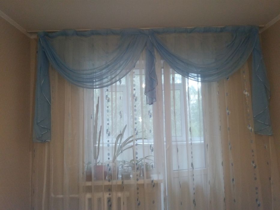 Продам ламбрекен (без тюли)