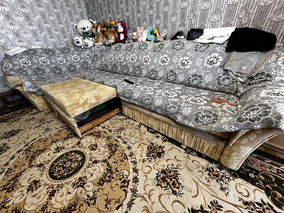 Продаем Диван хороший