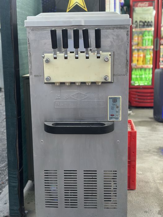 fregamat muzqaymoq aparat 3 ta qozonli 3 fazali