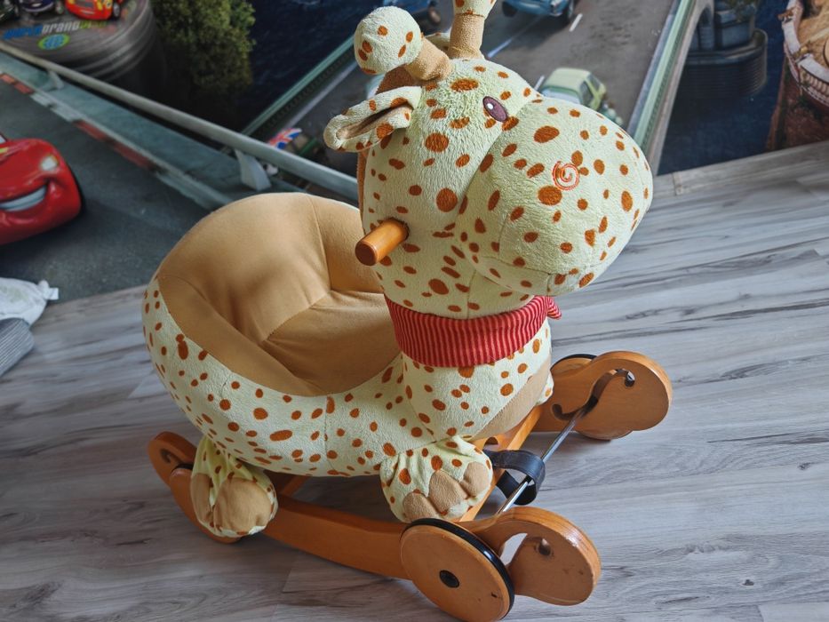 Играчка за бутане и люлка