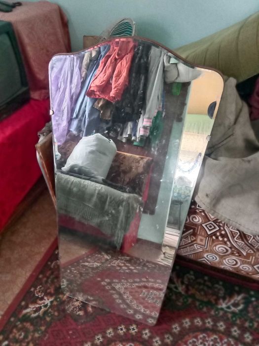 Зеркало.  Фигурное.