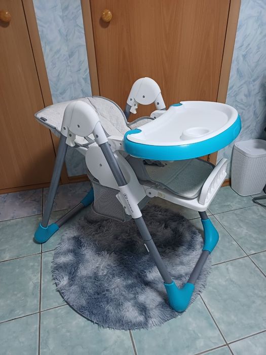 Детский стул со столиком