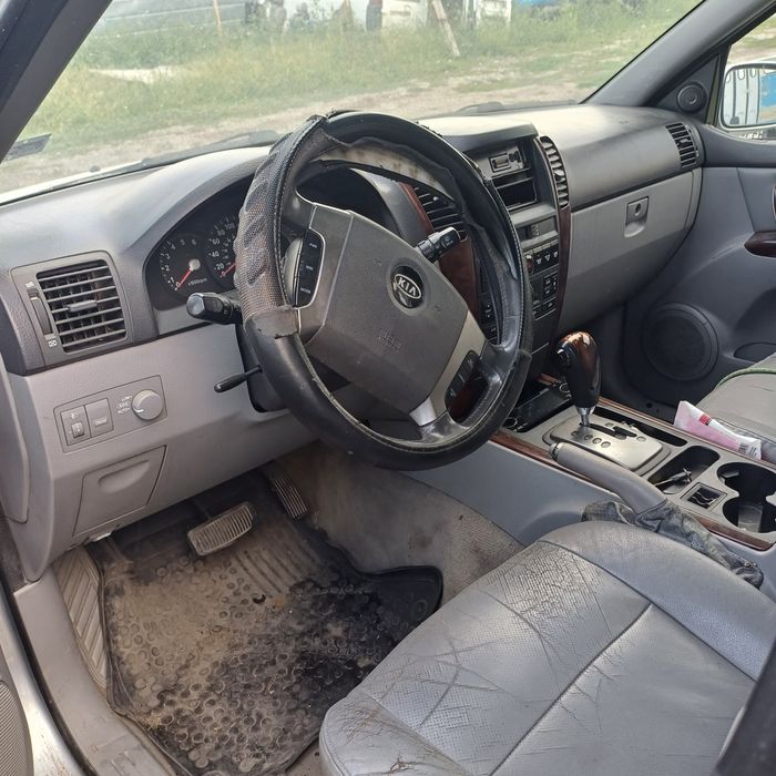 Kia Sorento 2.5tdi 140ks На части