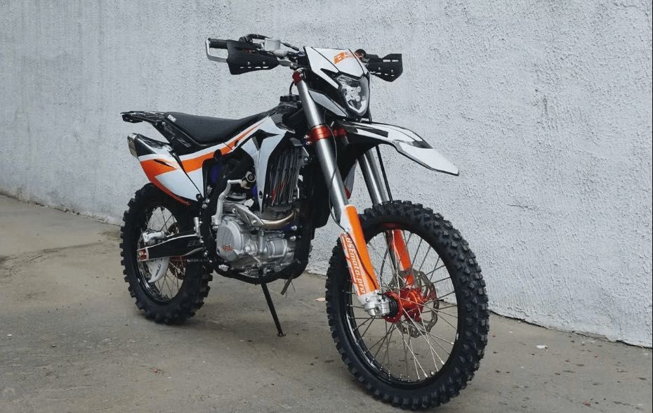 Мотоцикл BSE Z8 1.0 ENDURO 21/18