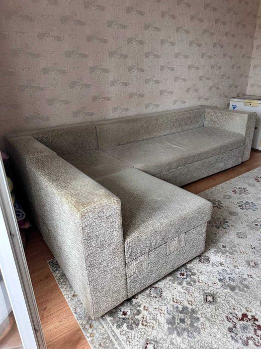 Диван угловой б/у